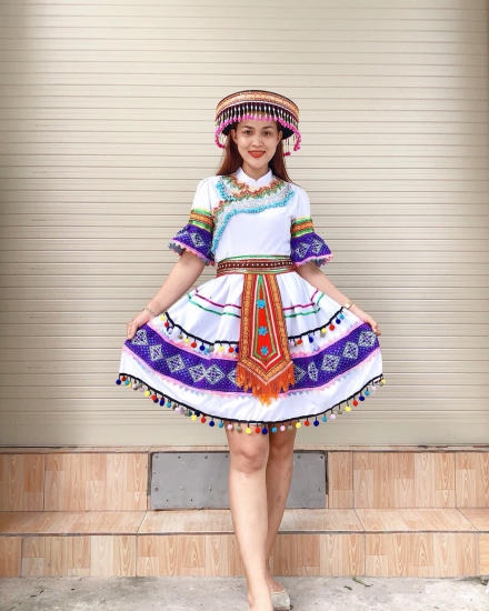 Trang Phục Dân Tộc 8