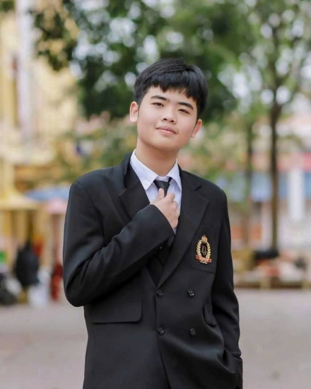 vest đen có logo 20 cái