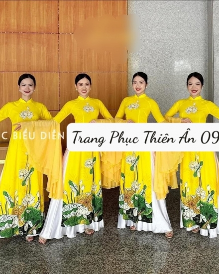 Áo Dài Vàng vẽ
